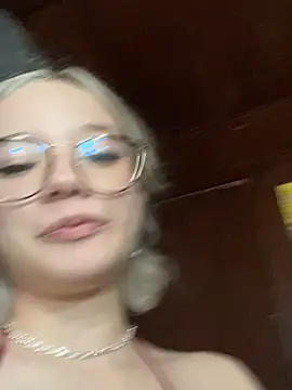 sukubo   online show from 02.01.26