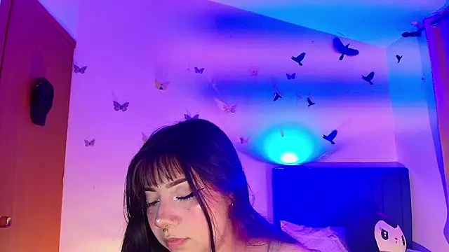 annie-russel online show from 11.26.25