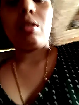 Snapshot of Cute_Pagli chatting on 10.06.25 Cute Pagli online show from 10.06.25