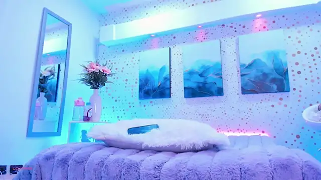 ArianaSantana online show from 09.26.25