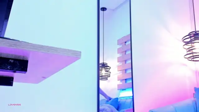 ArianaSantana online show from 10.23.25