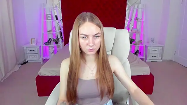 Snapshot of MilaAddams chatting on 05.21.26 MilaAddams online show from 05.21.26