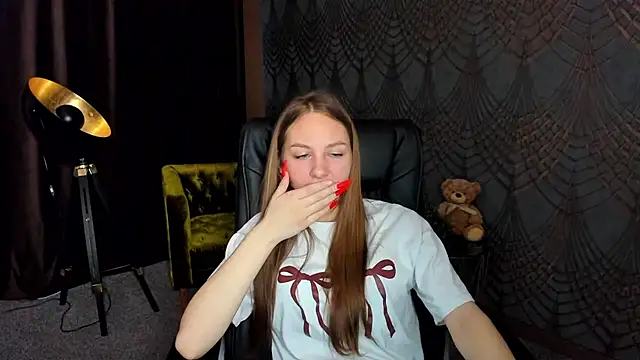 Snapshot of MilaAddams chatting on 07.07.26 MilaAddams online show from 07.07.26