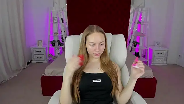 Snapshot of MilaAddams chatting on 07.14.26 MilaAddams online show from 07.14.26