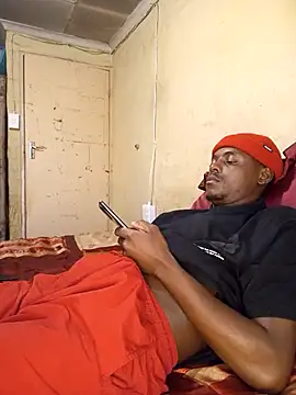 Snapshot of Hluga_25 chatting on 11.06.25 Hluga 25 online show from 11.06.25