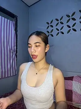 Snapshot of Shy_SexyLady chatting on 04.25.26 Shy SexyLady online show from 04.25.26