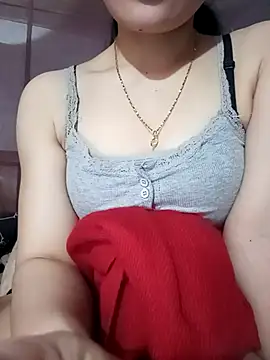 Snapshot of LucyyLy chatting on 02.01.26 LucyyLy online show from 02.01.26