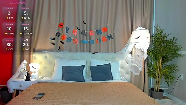 Belle Wa1ker online show from 10.28.25