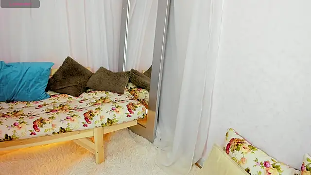 Belle Wa1ker online show from 11.25.25