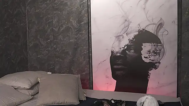 Tayler Kim online show from 09.10.25