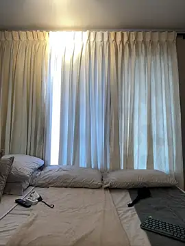 Tayler Kim online show from 04.04.26