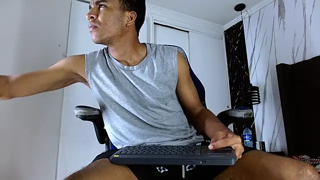 aston xvera online show from 10.28.25