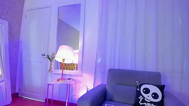 AnniieCooper online show from 11.19.25