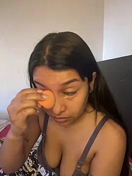  Chloe Smith online show from 03.17.26