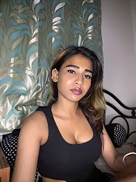 Snapshot of STRIP_GLOW chatting on 02.27.26 STRIP GLOW online show from 02.27.26