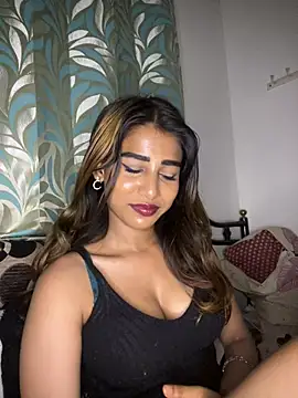 Snapshot of STRIP_GLOW chatting on 02.28.26 STRIP GLOW online show from 02.28.26