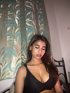 Snapshot of STRIP_GLOW chatting on 03.21.26 STRIP GLOW online show from 03.21.26