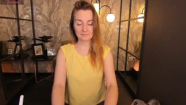 MeggySun online show from 11.02.25