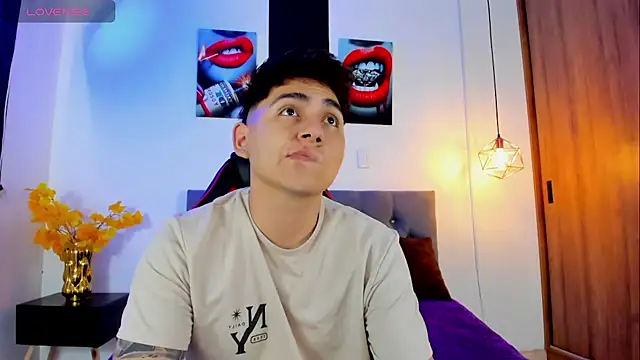 Nicolas James Sc online show from 09.15.25