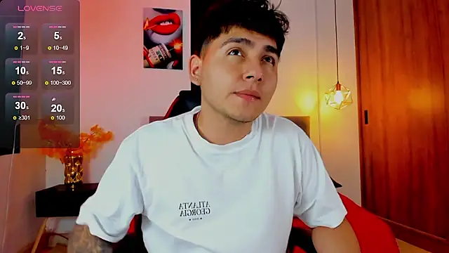 Snapshot of Nicolas_James_Sc chatting on 01.19.26 Nicolas James Sc online show from 01.19.26