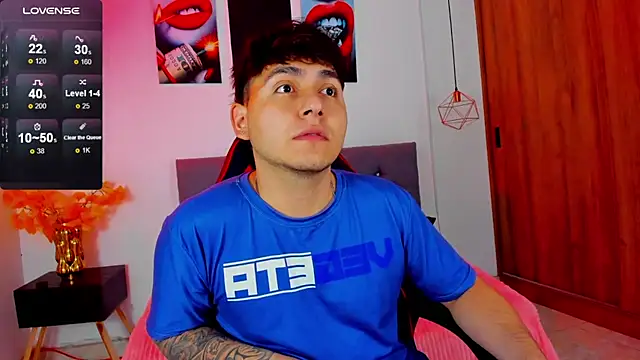 Snapshot of Nicolas_James_Sc chatting on 02.17.26 Nicolas James Sc online show from 02.17.26