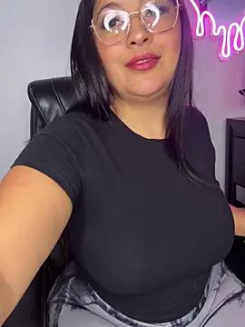 latina curvy22 online show from 09.16.25