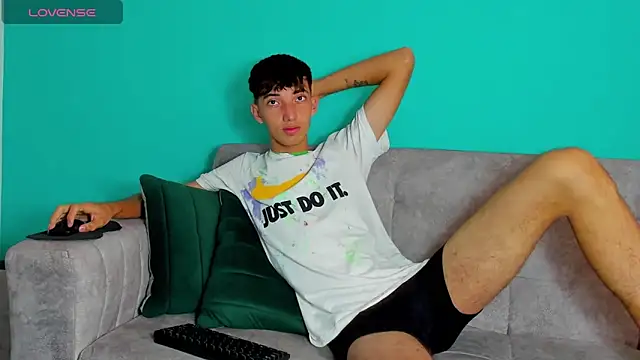 Maikol Ortiz online show from 09.09.25