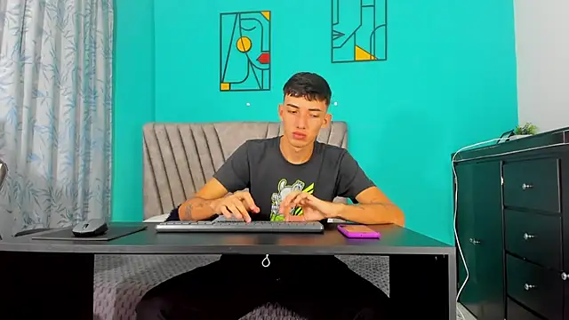 Maikol Ortiz online show from 04.10.26