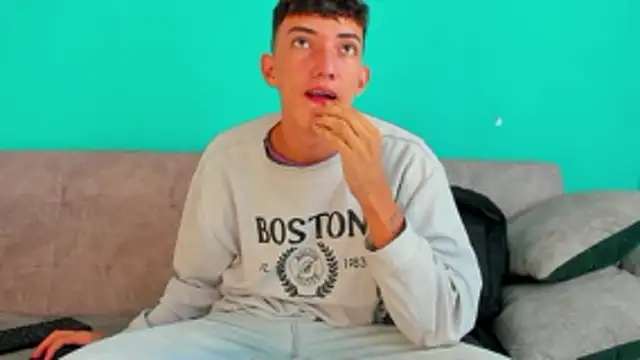 Maikol Ortiz online show from 04.14.26