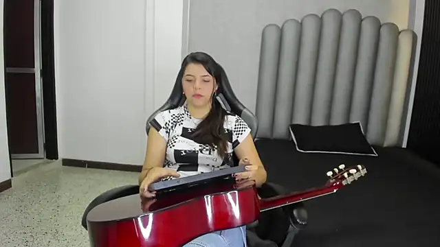 Charlotte-Star online show from 01.05.26