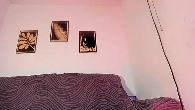 Snapshot of criss_zuri chatting on 03.17.26 criss zuri online show from 03.17.26