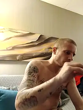 Snapshot of WWGD69 chatting on 09.24.25 WWGD69 online show from 09.24.25