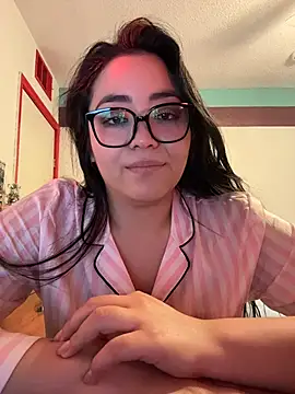 MyHoneyFrida online show from 02.25.26