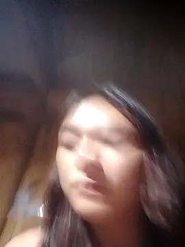 mai-xinh online show from 09.25.25