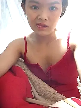 xinhxinhcute online show from 10.26.25