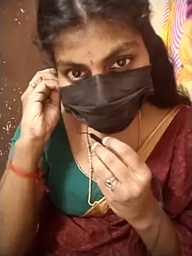 Nithiila online show from 12.18.25