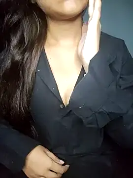 Snapshot of queen_visakha chatting on 09.18.25 queen visakha online show from 09.18.25