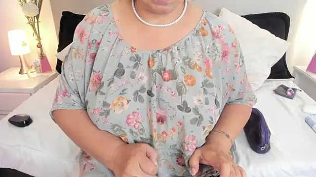 Angel Velvet online show from 03.11.26