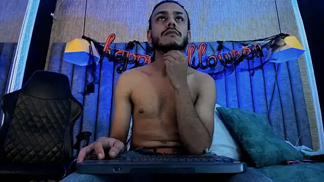 Boss Domiinator online show from 10.30.25