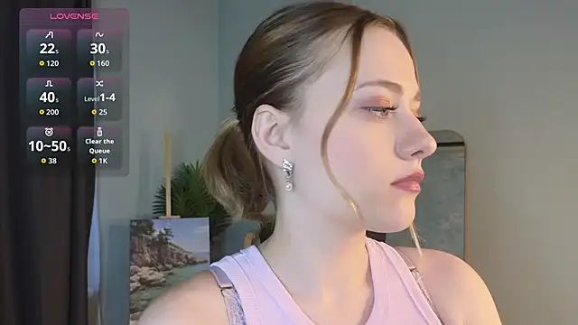 HollieCollelo online show from 11.10.25