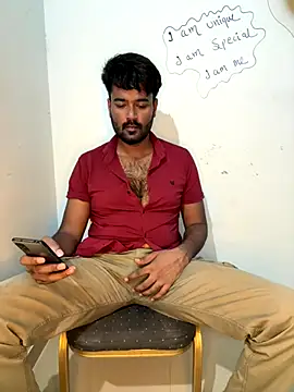 Snapshot of MeekBatgirl chatting on 09.24.25 MeekBatgirl online show from 09.24.25