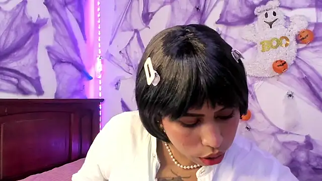 Michluxe 69 online show from 10.10.25