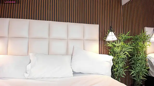 Snapshot of AnastasiaBlare chatting on 02.24.26 AnastasiaBlare online show from 02.24.26