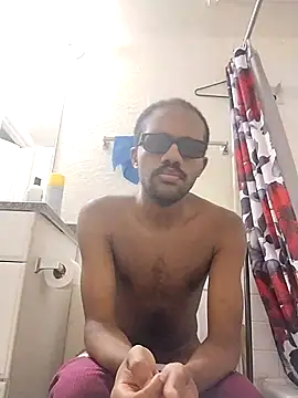 Snapshot of moneybaggtj chatting on 09.11.25 moneybaggtj online show from 09.11.25