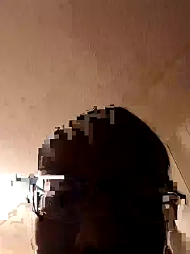 Snapshot of moneybaggtj chatting on 12.01.25 moneybaggtj online show from 12.01.25