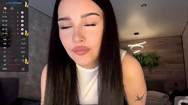 Snapshot of AuraJefcoat chatting on 05.28.26 AuraJefcoat online show from 05.28.26