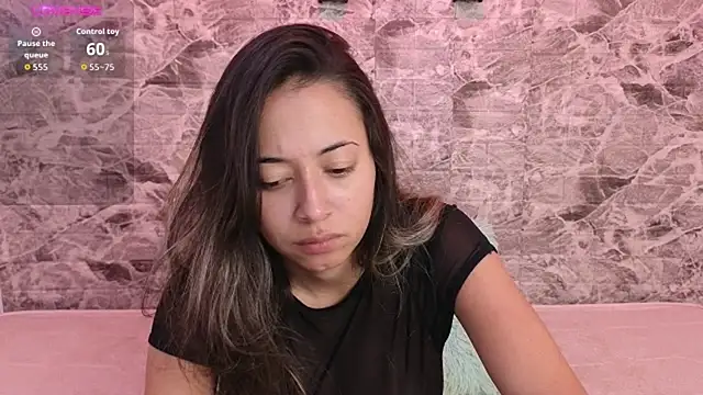 Snapshot of Danny_Ninaa chatting on 10.15.25 Danny Ninaa online show from 10.15.25