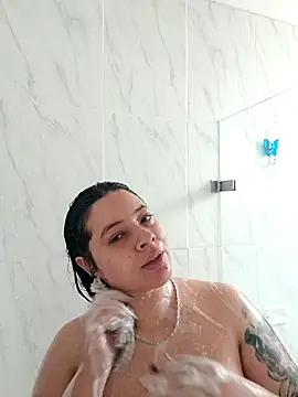 SophieCurves online show from 10.04.25