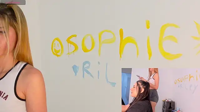 SophieCurves online show from 10.18.25