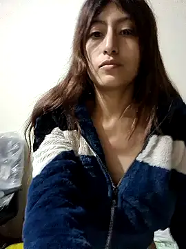 Snapshot of Clavelnegro chatting on 11.18.25 Clavelnegro online show from 11.18.25